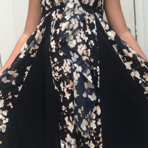 Simply Vera Vera Wang Black and Orange Pleated Maxi Dress